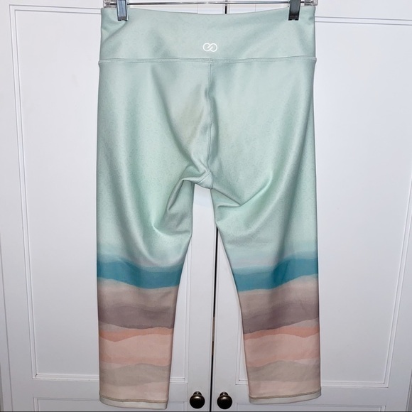 Calia By Carrie Underwood | Landscape Mint Green Workout Capris Medium - Picture 6 of 8